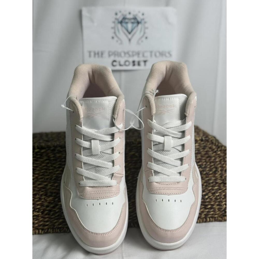 NWT Stylish Reebok High-Top Sneakers in White and Pink Youth SZ 6
